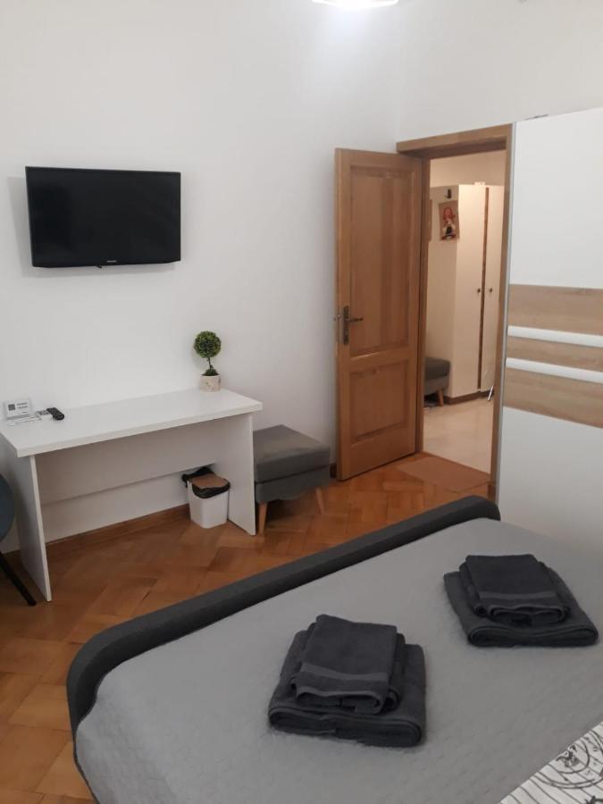 Nice Studio In Old Town 부쿠레슈티 외부 사진