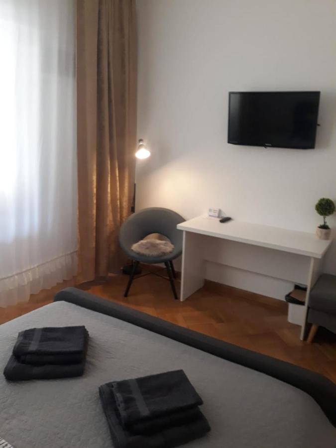 Nice Studio In Old Town 부쿠레슈티 외부 사진