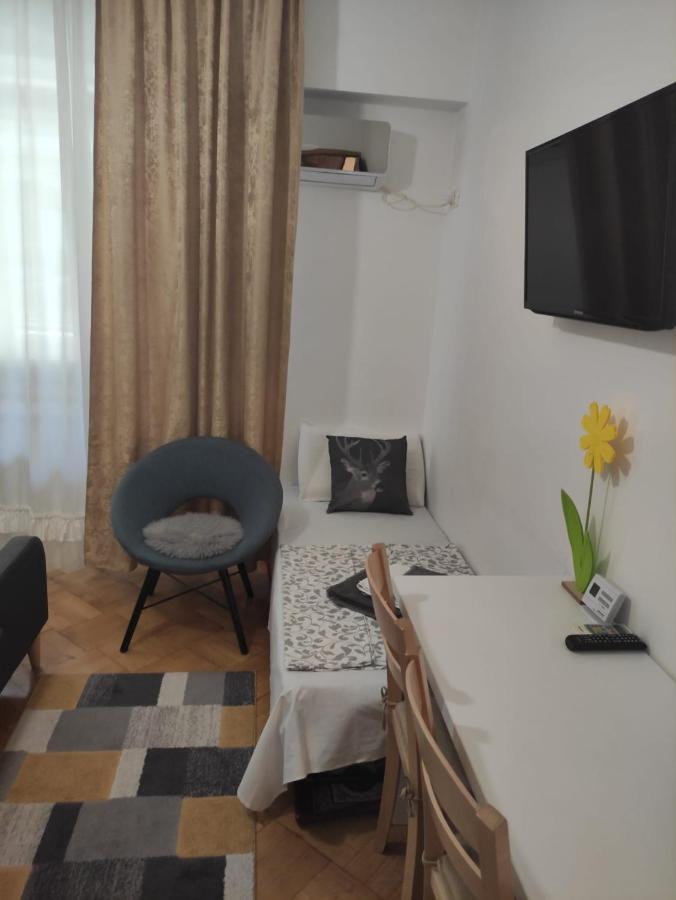 Nice Studio In Old Town 부쿠레슈티 외부 사진